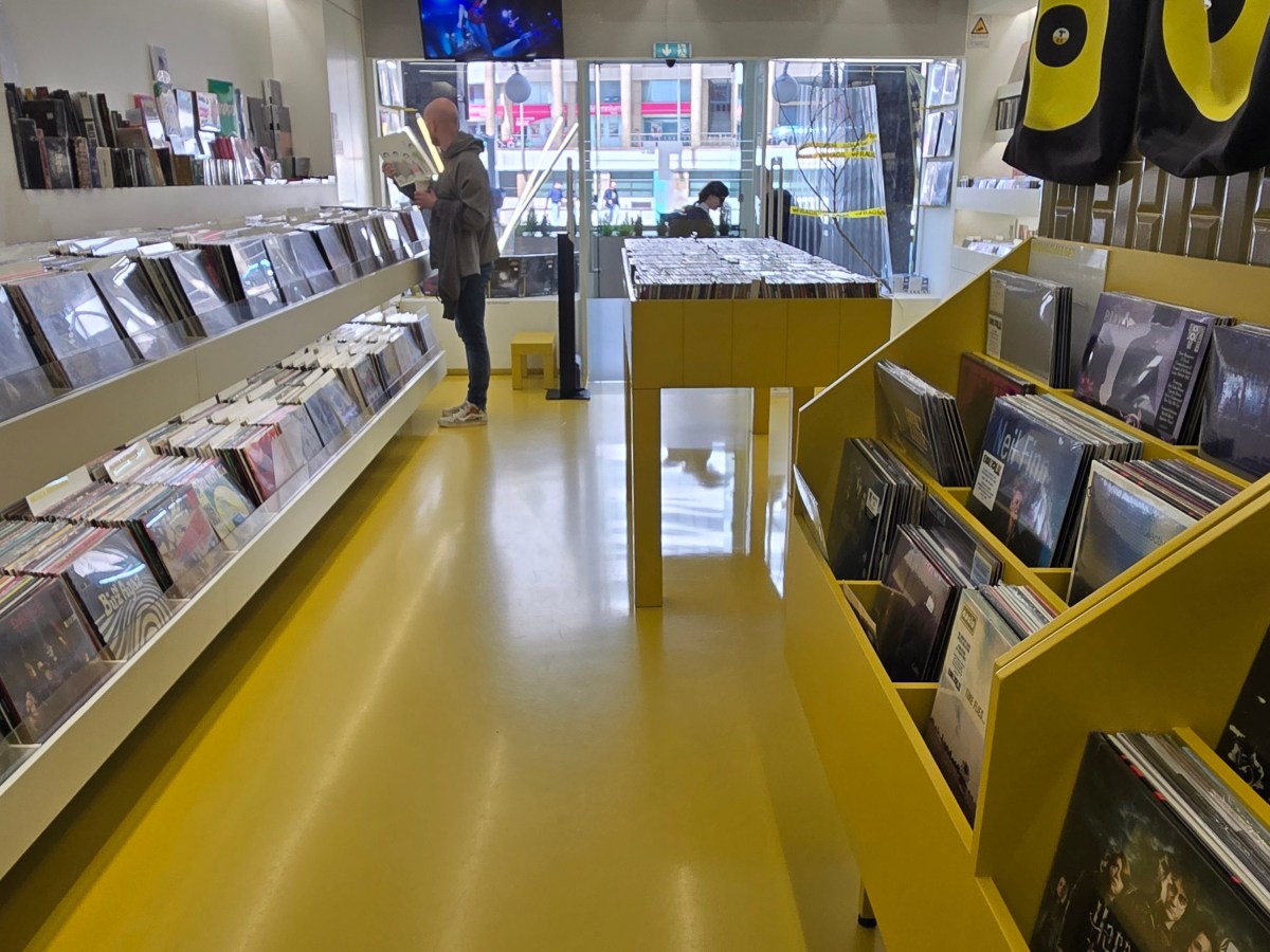 Tubitek Record Store: A Vinyl Haven in the Heart of&nbsp;Porto